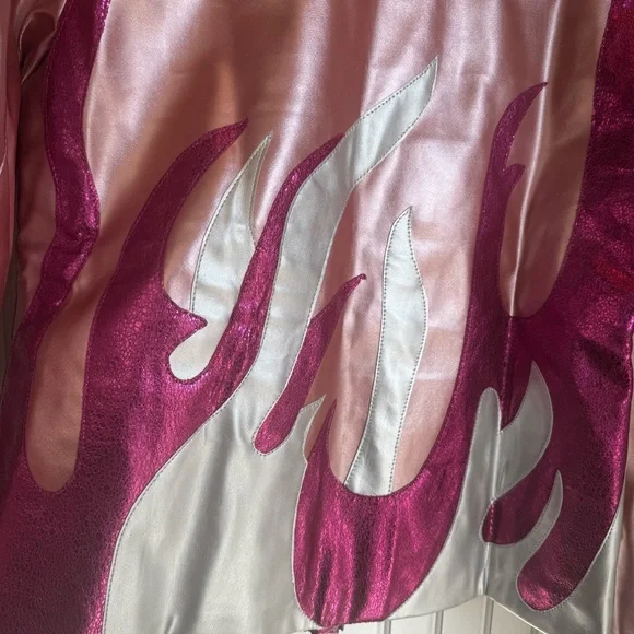 Have It all Taylor Tomlinson Pink Leather Flames Jacket By The California Outfit - Picture 9 of 10